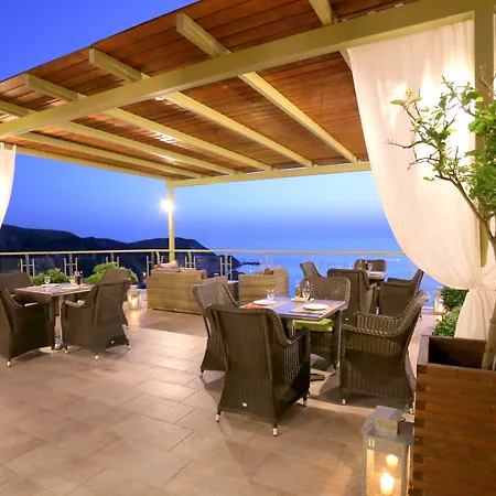 Hotel Petani Bay - Adults Only Vóvikes